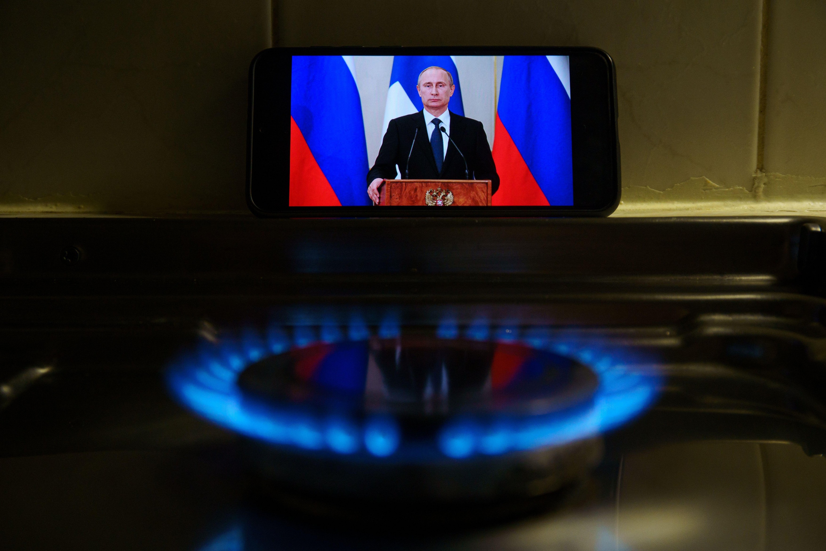 Prețul gazelor în Europa crește din nou, după ce Putin a trimis armata rusă în teritoriile separatiste din Ucraina