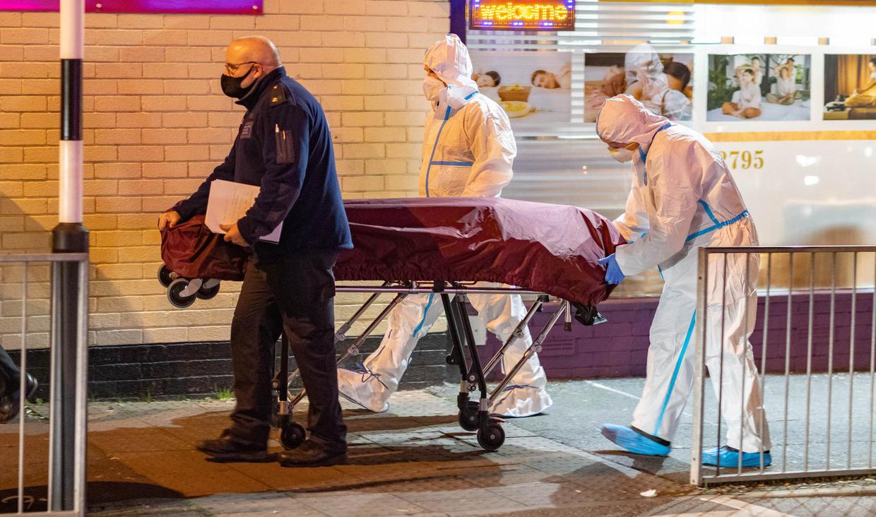 Un bărbat și-a dus unchiul mort la oficiul poștal ca „să-și ridice” pensia. Susține, însă, că nu și-a dat seama că nu era în viață
