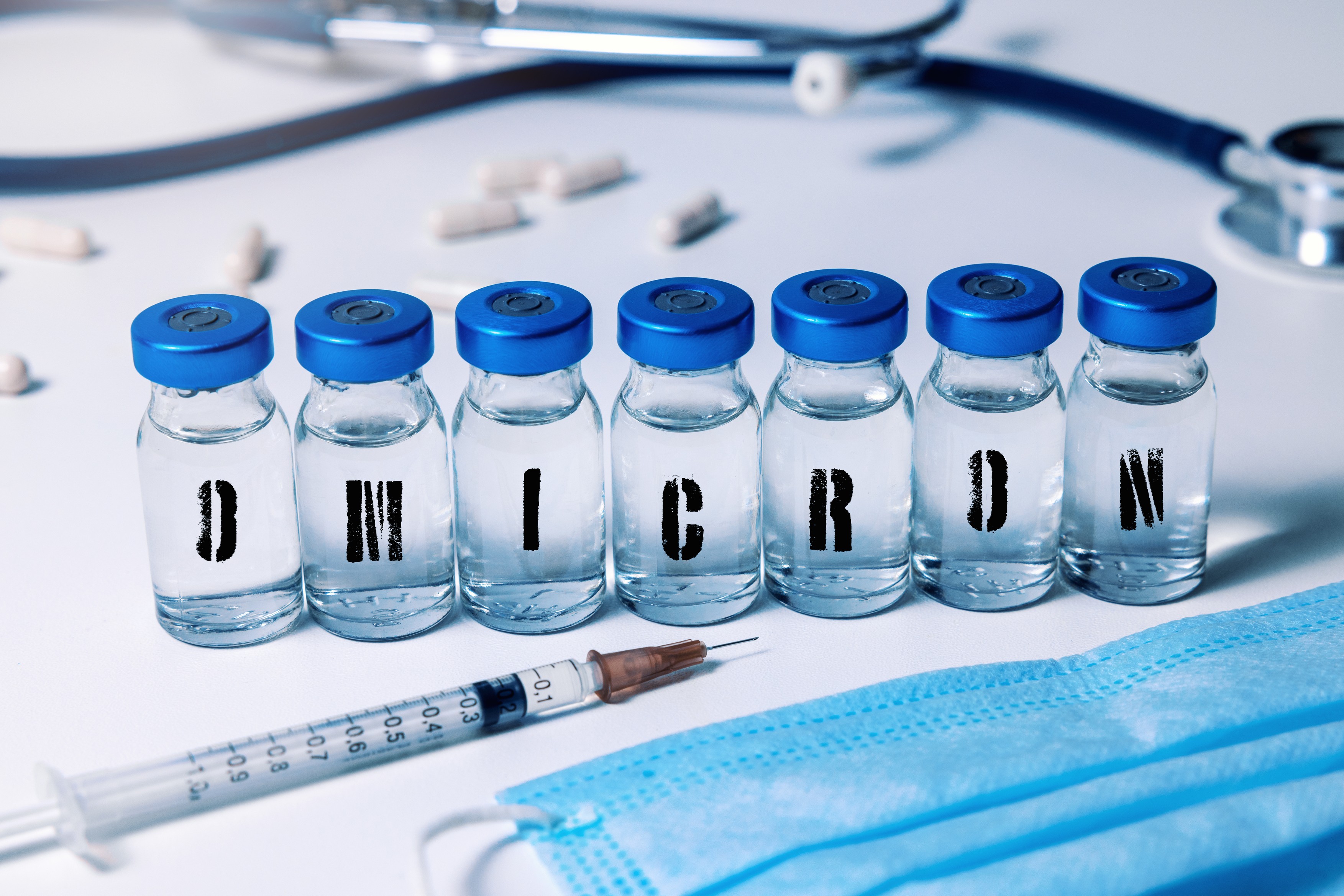 Pfizer/BioNTech anunță că încep testarea clinică a unui vaccin specific împotriva variantei Omicron
