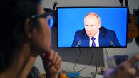 Majoritatea posturilor de știri alternative din Rusia au fost închise sau marginalizate, iar realitatea paralelă a Kremlinului continuă să domine spațiile de emisie de la tv și de la radio.