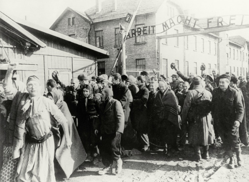 KZ-Auschwitz / Häftlinge nach d. Befreiung