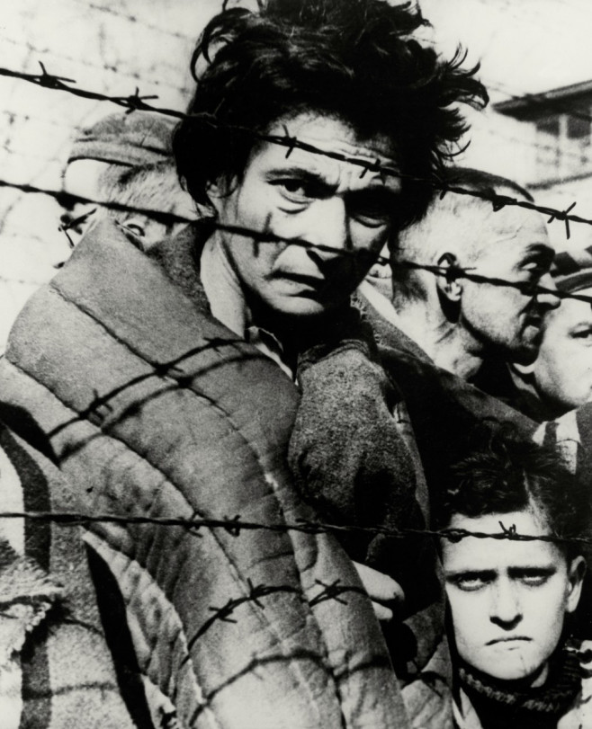 Auschwitz / überlebende Häftlinge, 1945.