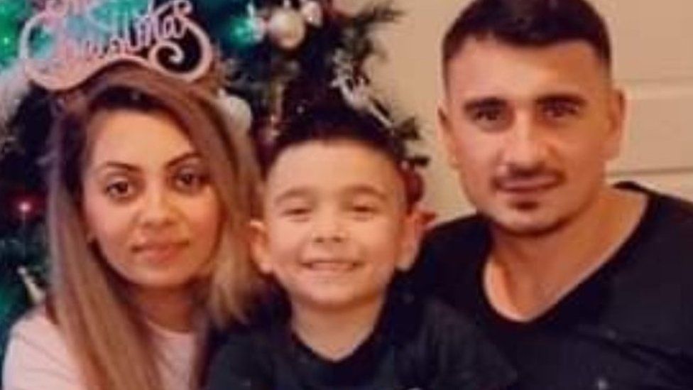 Româncă arestată în Anglia după ce și-ar fi ucis nepotul de 5 ani. Părinții sunt devastați: „Era totul pentru noi”