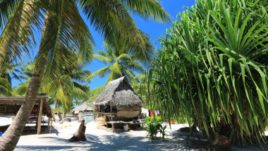 Plajă însorită în Kiribati
