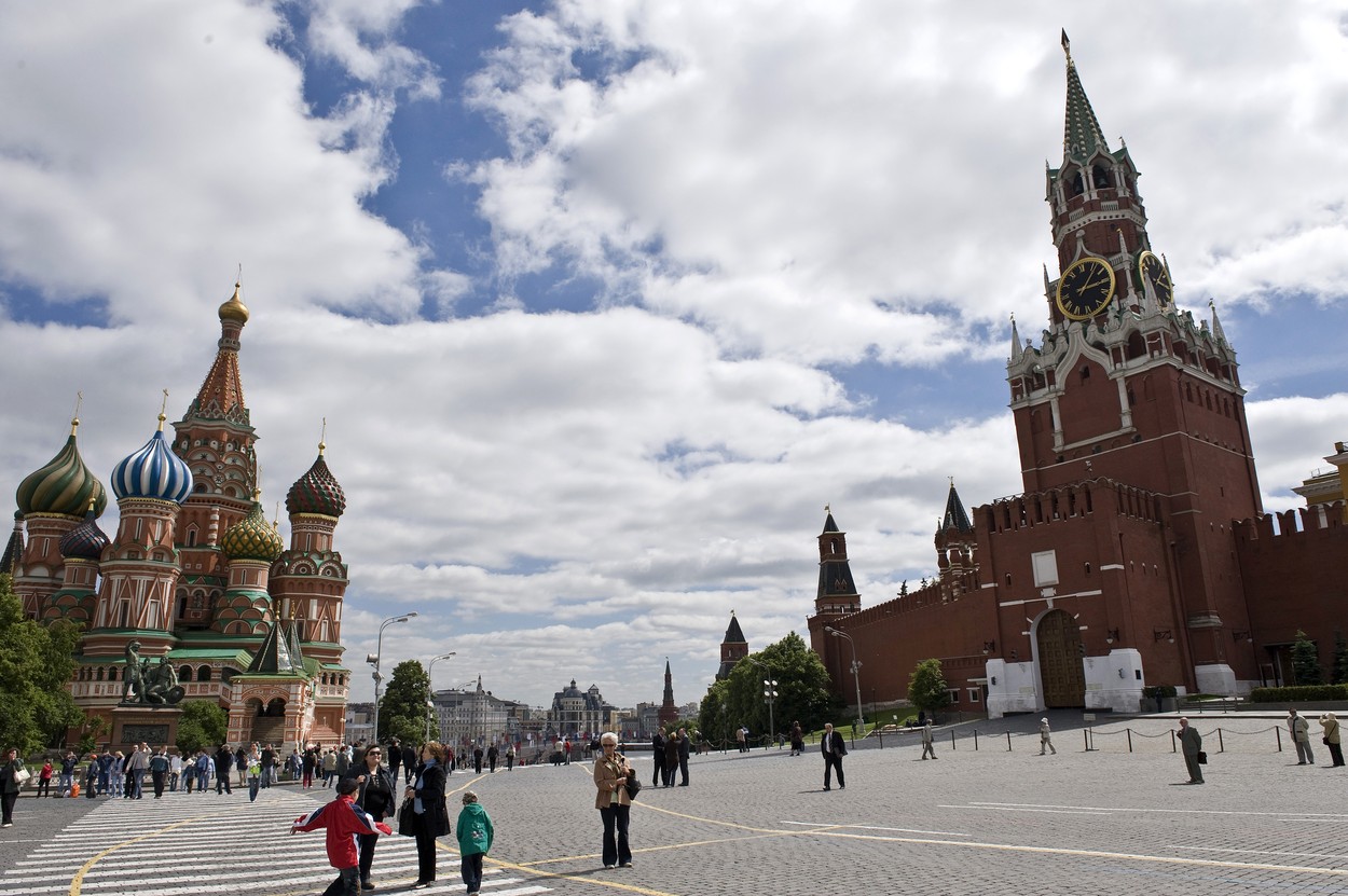 Rusia impune interdicţie de intrare în ţară pentru mai mulţi oficiali europeni. Reacția Uniunii Europene thumbnail