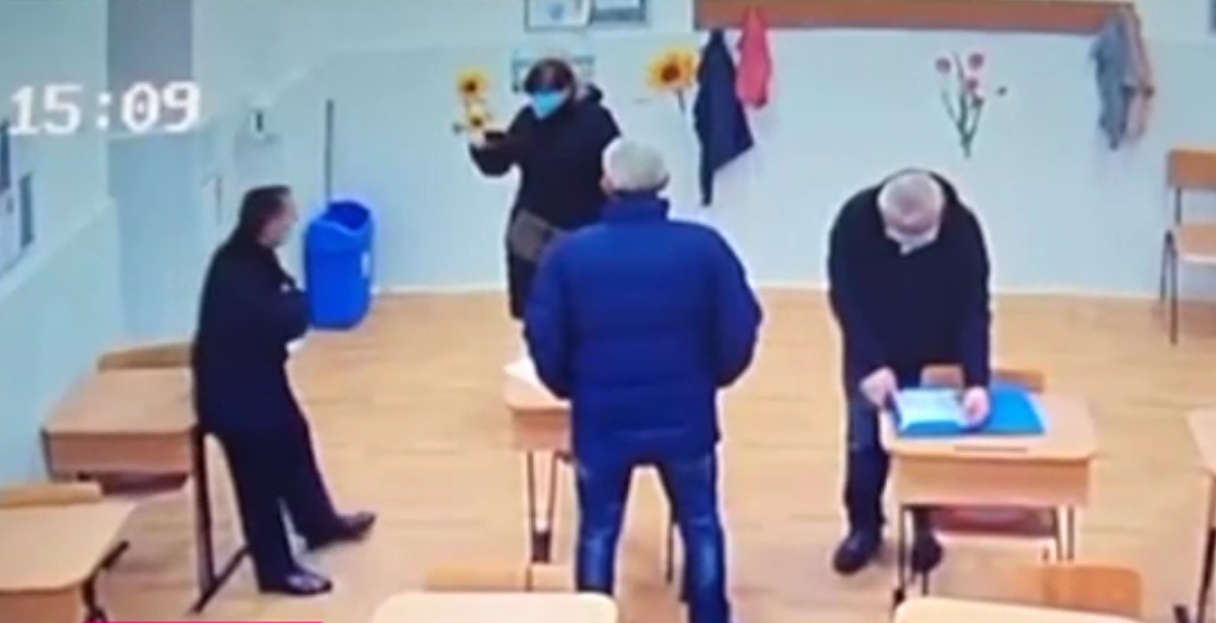 Valentin Ene, implicat în incidentul de la Mogoșoaia, a demisionat din PNL și din funcția de consilier local