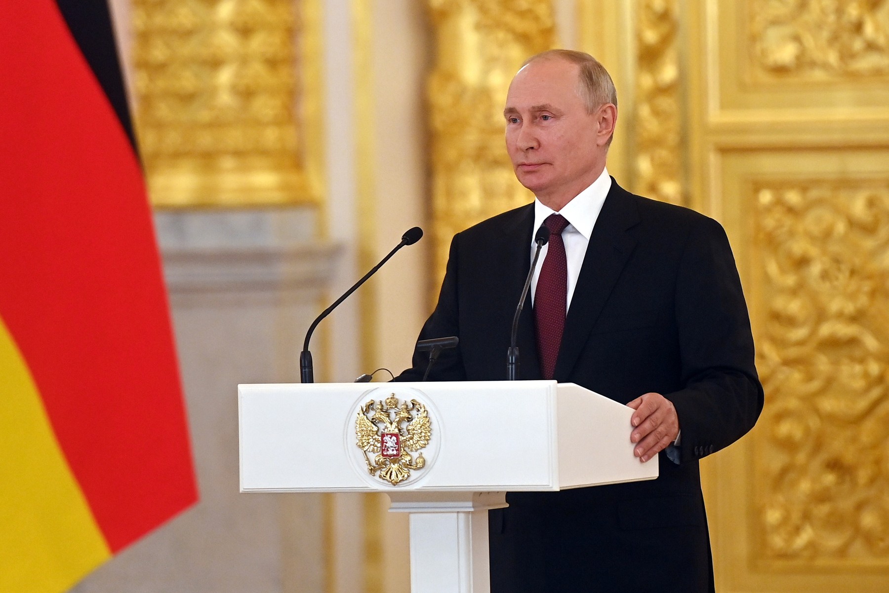 Scandal în Germania, după ce şeful Marinei militare a spus că Vladimir Putin trebuie „respectat” iar peninsula Crimeea e „pierdută”