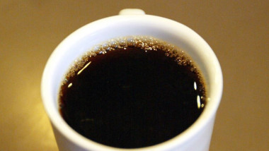 cana alba plina cu cafea