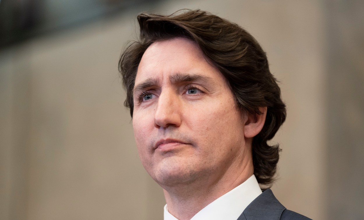 Justin Trudeau anunță că s-a îmbolnăvit de Covid-19