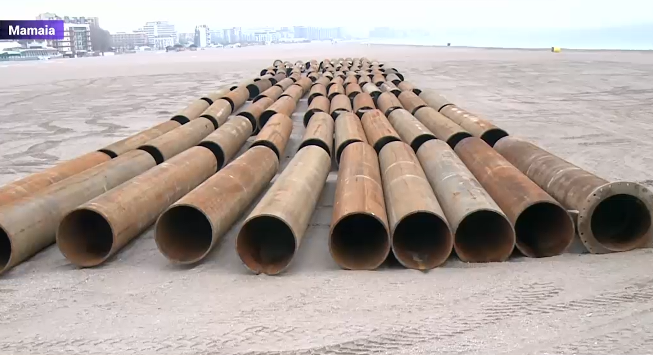 VIDEO Plaja lărgită din Mamaia s-a transformat din nou în șantier