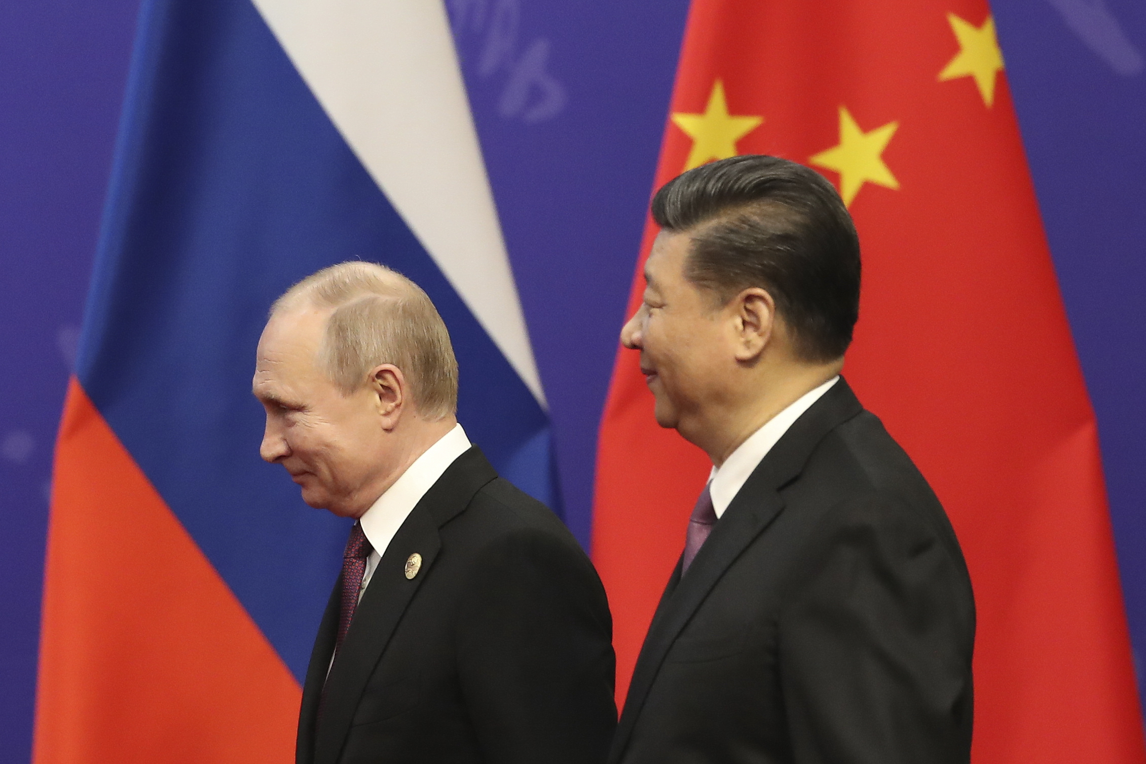 Vladimir Putin și Xi Jinping se întâlnesc în Uzbekistan. Dincolo de mesajul comun, fiecare are un interes personal