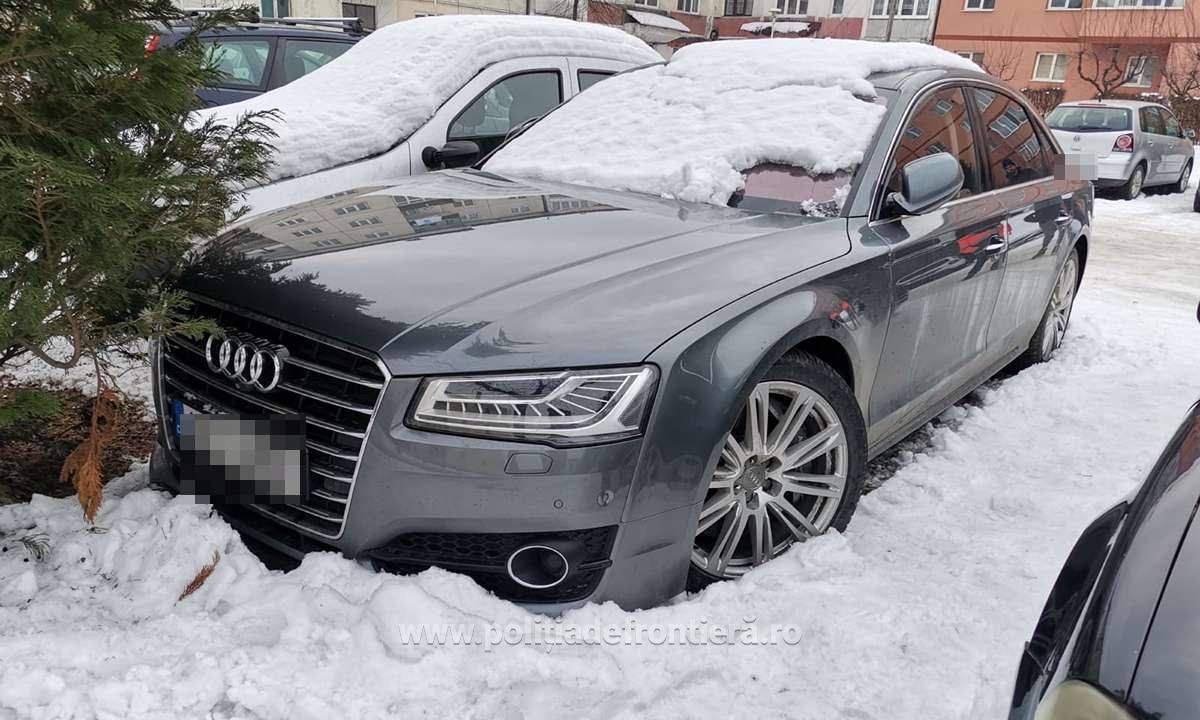Mașină de lux furată din Cehia, găsită de polițiști într-o parcare din Sighetu Marmaţiei