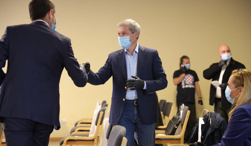 Dacian Cioloș și-a anunțat demisia din funcția de președinte al USR. Cătălin Drulă va fi lider interimar
