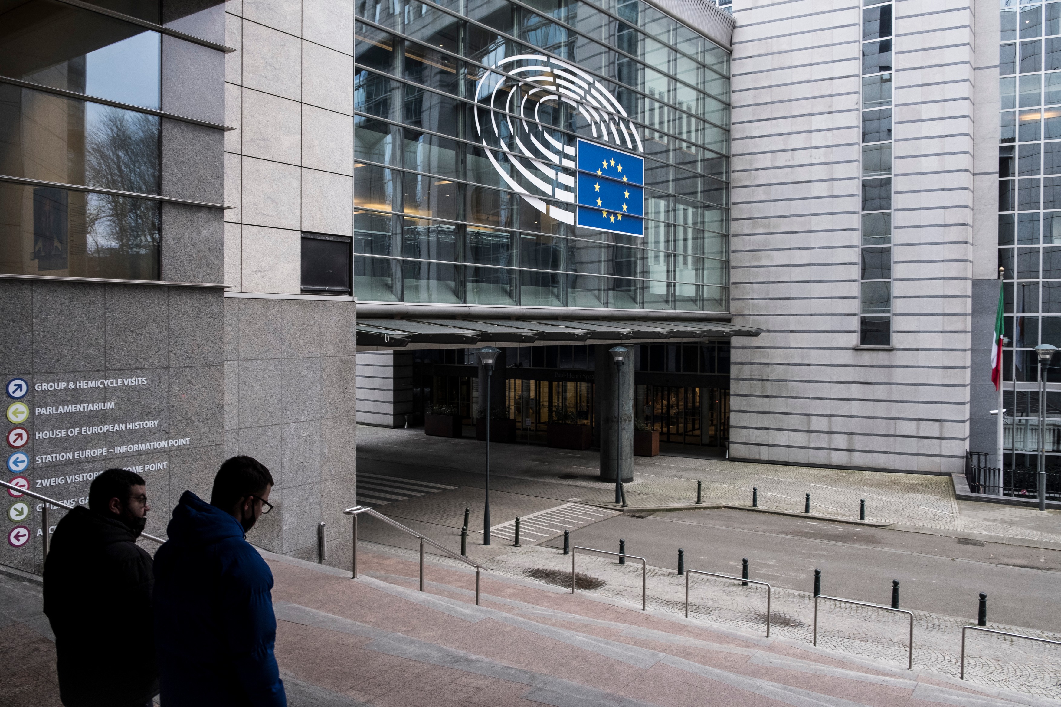 Eurobarometru: Europenii consideră că democrația este cea mai importantă valoare care trebuie apărată
