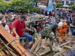 Cel puțin 14 persoane au murit în urma unei alunecări de teren din Columbia. „S-a prăbușit versantul peste case”
