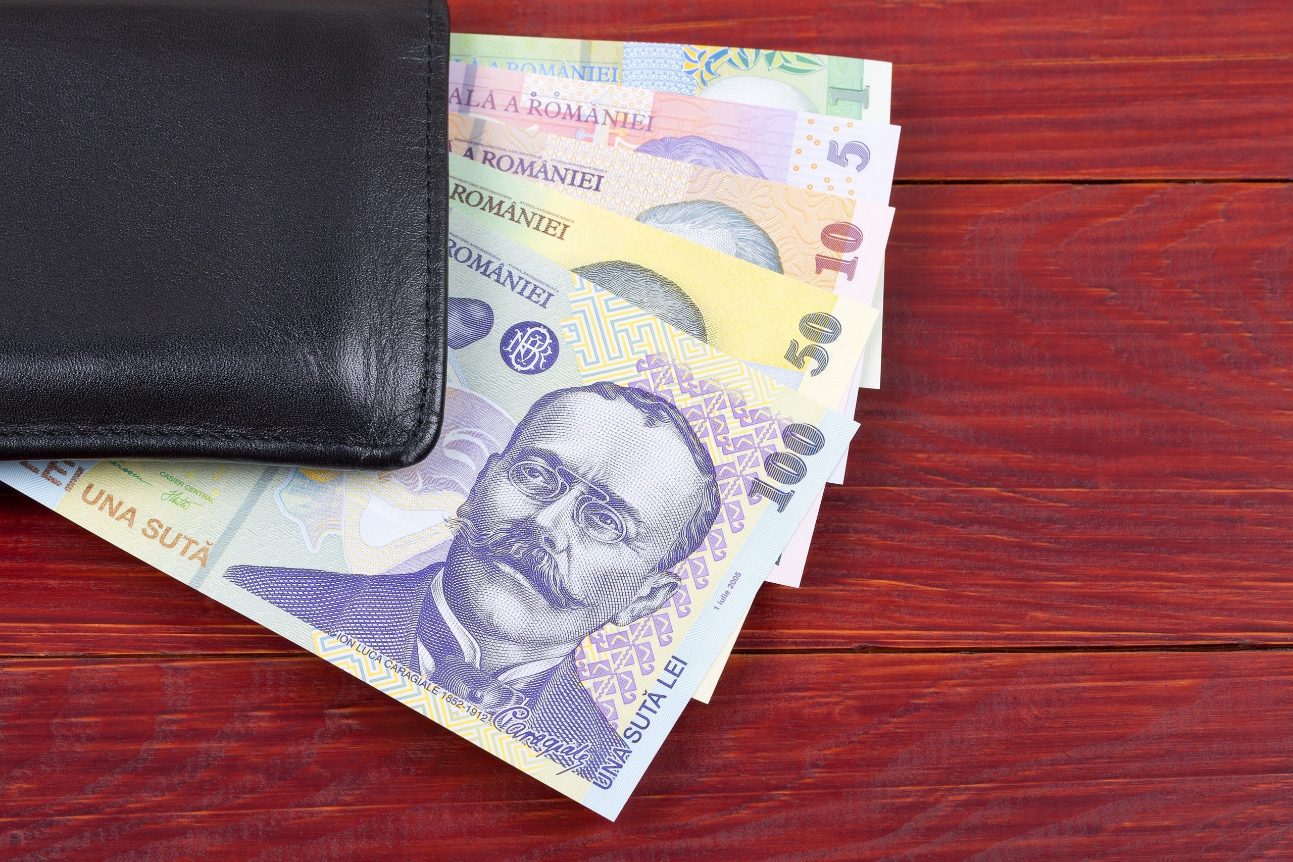Voucherele sociale vor fi distribuite începând de miercuri