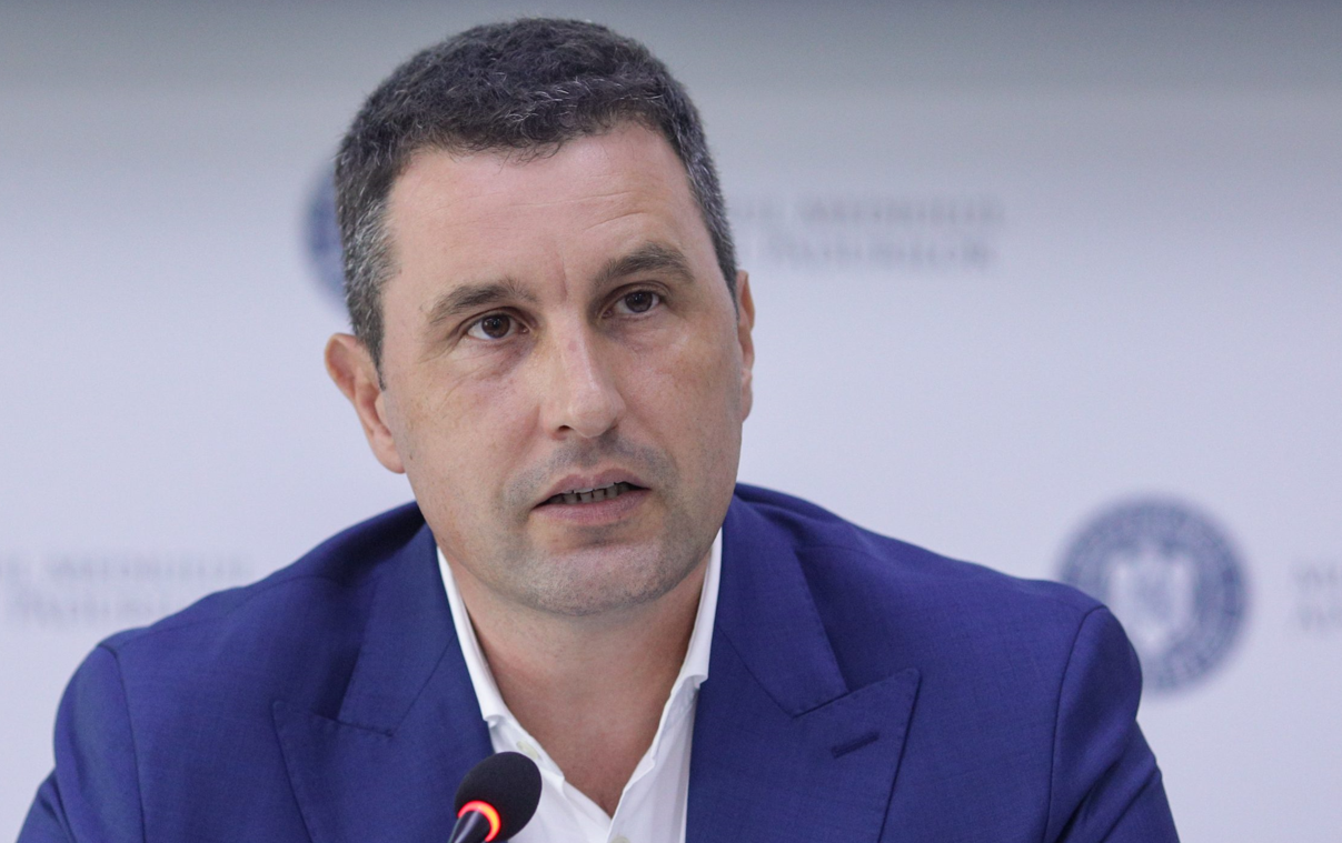 Ministrul Mediului a discutat cu primarii despre înființarea de parcuri naturale urbane, microbuze electrice și piste pentru biciclete