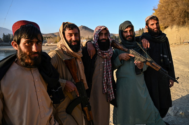 talibani-parc-distractii (7)