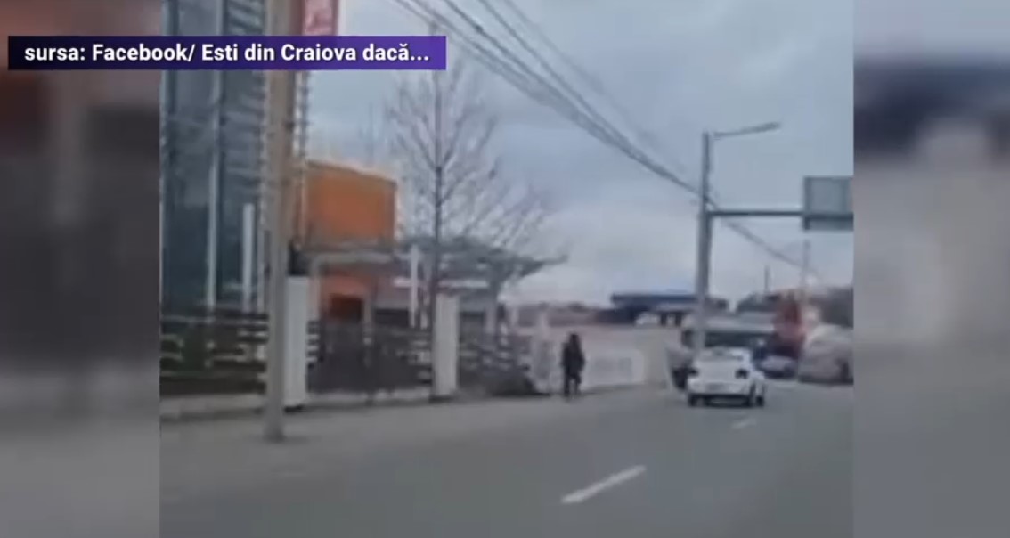 VIDEO. Un adolescent de 17 ani a fost bătut de un taximetrist pe o stradă din Craiova