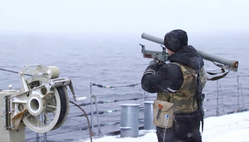 Rusia organizează exerciții militare în Marea Neagră