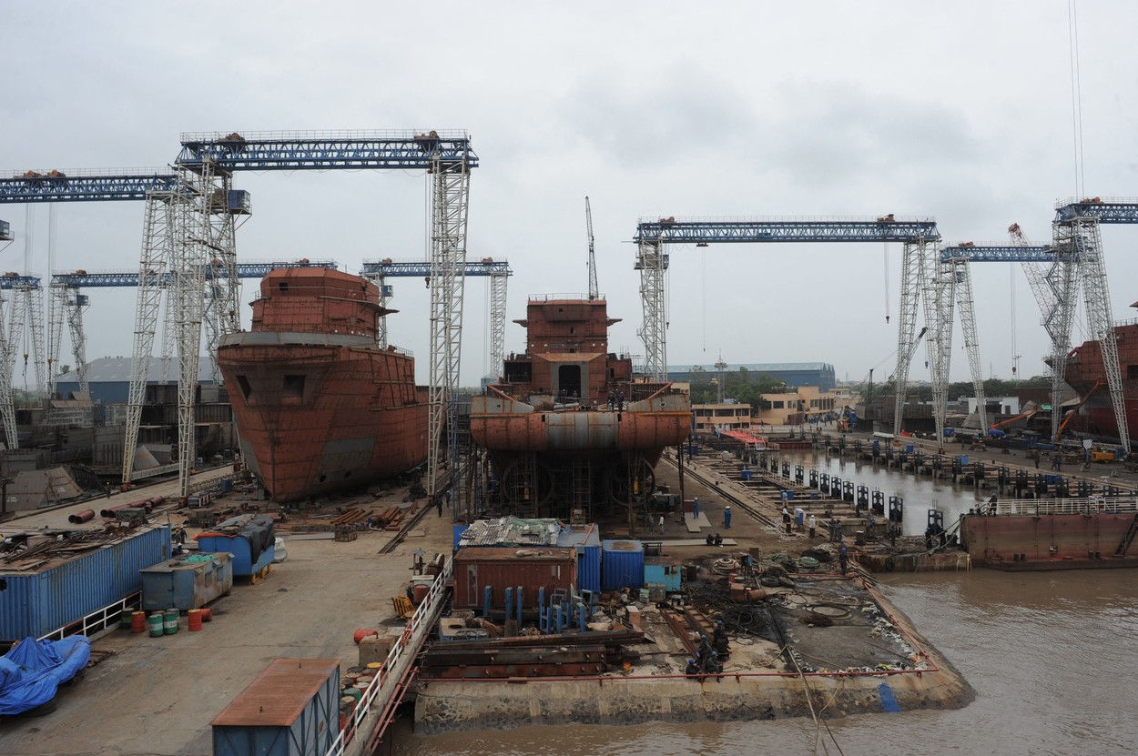 Fraudă uriașă în India. O companie navală a înșelat 28 de bănci cu 3 miliarde de dolari
