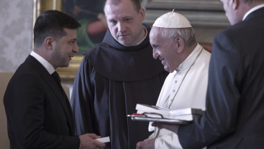Volodimir Zelenski și Papa Francisc