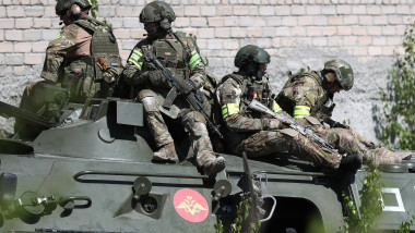 FSB and Russian National Guard hold joint counter-terrorism drills in Russia's Sverdlovsk Region