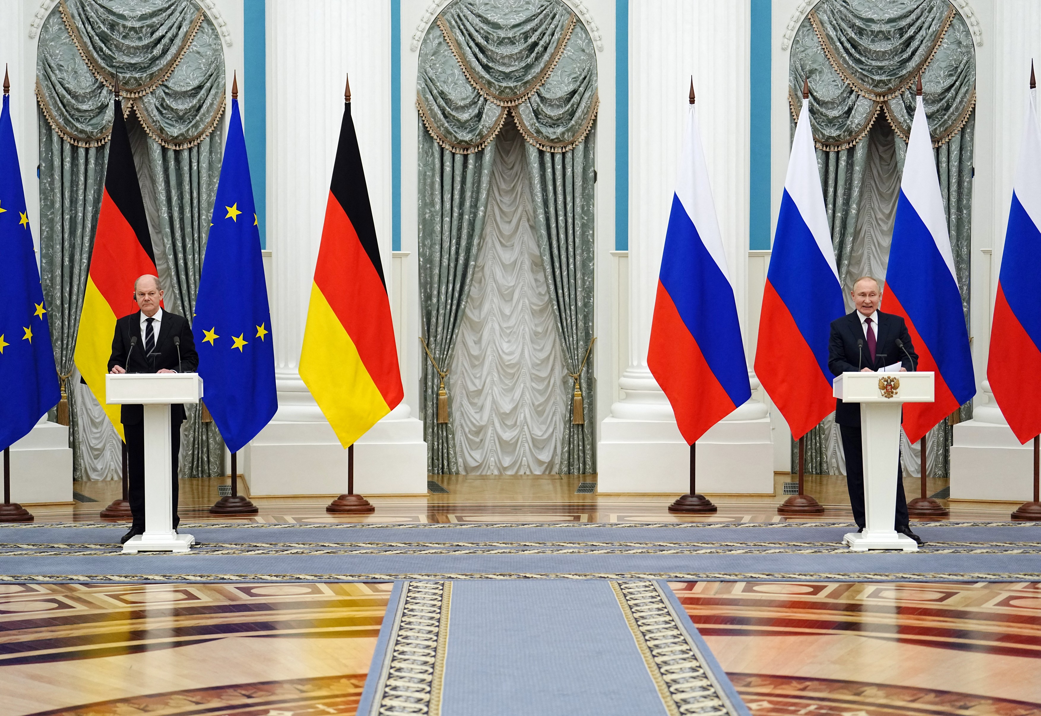 Putin a acuzat, după întâlnirea cu Olaf Scholz, un „genocid” în Donbas. Cancelarul Germaniei: „Războiul nu trebuie să înceapă”