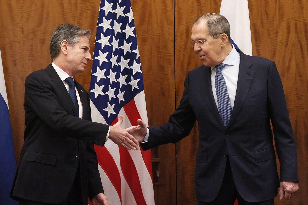 Serghei Lavrov a acuzat într-o convorbire cu Antony Blinken „caracterul inacceptabil al retoricii” folosite de SUA și aliați