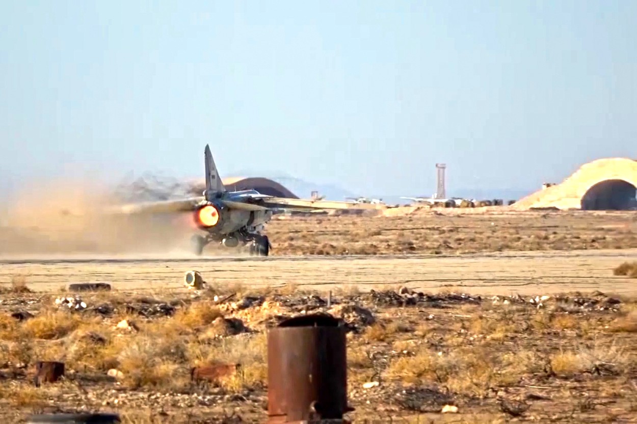 Rusia a trimis avioane de luptă dotate cu rachete hipersonice în Siria, pentru a efectua noi exerciții militare navale