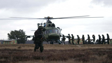 Soldați ruși și belaruși iau parte la exerciții militare comune