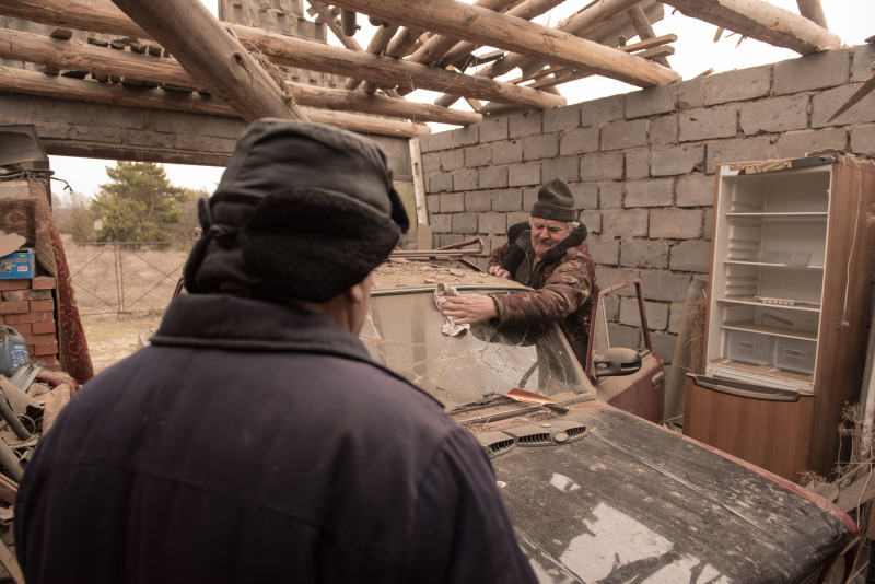 Ukraine: Artillery strikes in the town of Stanytsia Luhanska