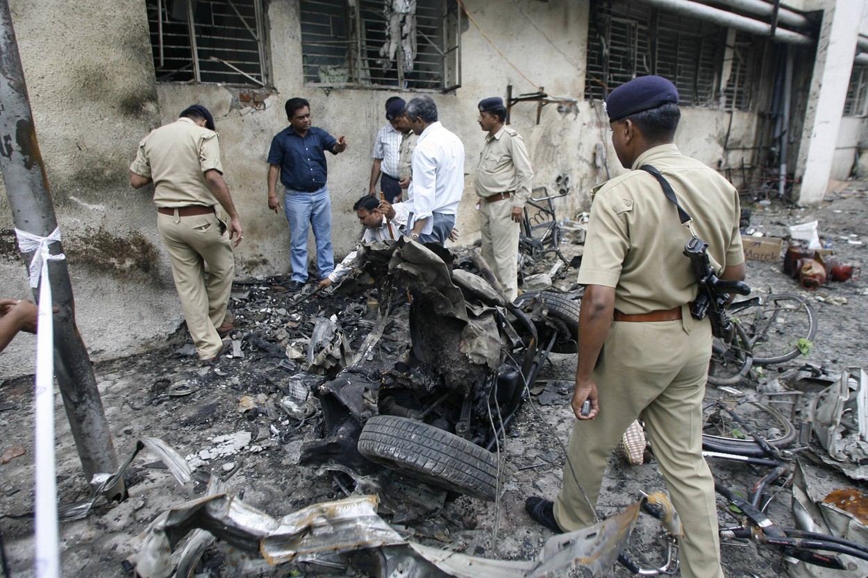 India a condamnat la moarte 38 de oameni pentru atentatele cu bombă din 2008