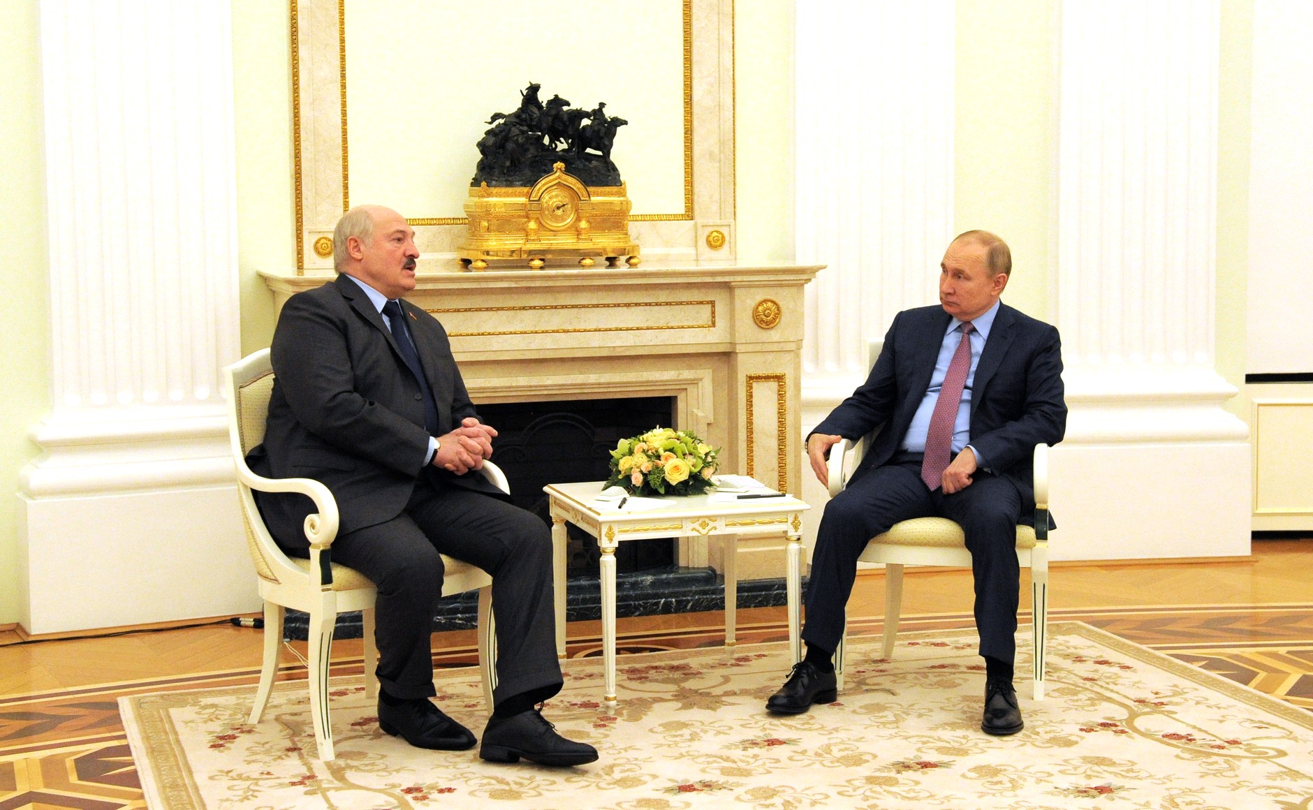 UE ia în calcul noi sancțiuni pentru Belarus, dacă va participa la invazia Ucrainei. Putin și Lukașenko: Nu vor reuși să ne sufoce!