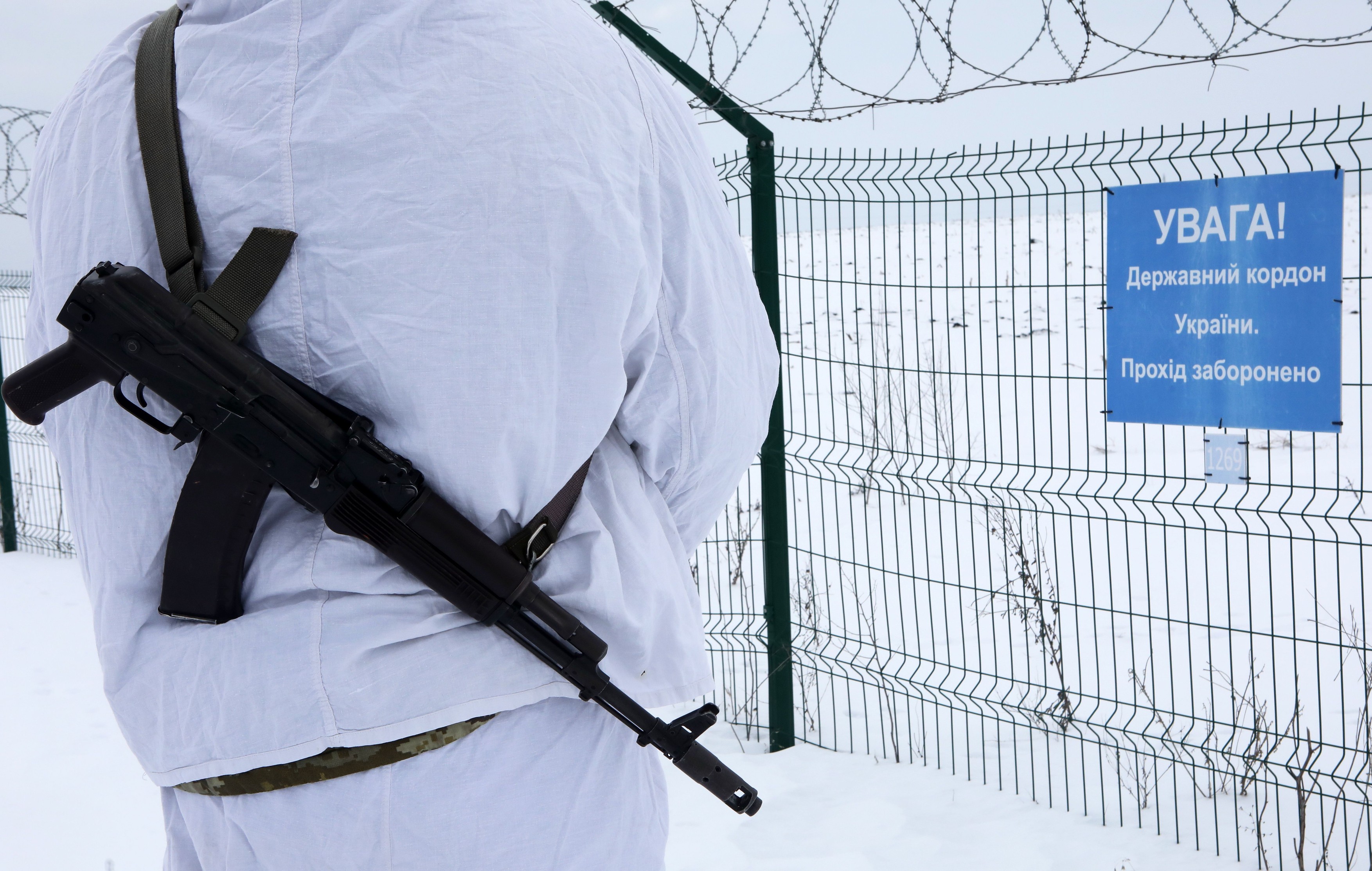 870 de încălcări ale armistiţiului înregistrate în ultima zi în Donbas. Un militar ucrainean a fost ucis într-un bombardament