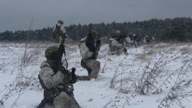 Soldații ucraineni vor exersa utilizarea dronelor Bayraktar şi rachetelor antitanc Javelin şi NLAW furnizate de parteneri străini. Foto: Ministry of Defense of Ukraine/ twitter