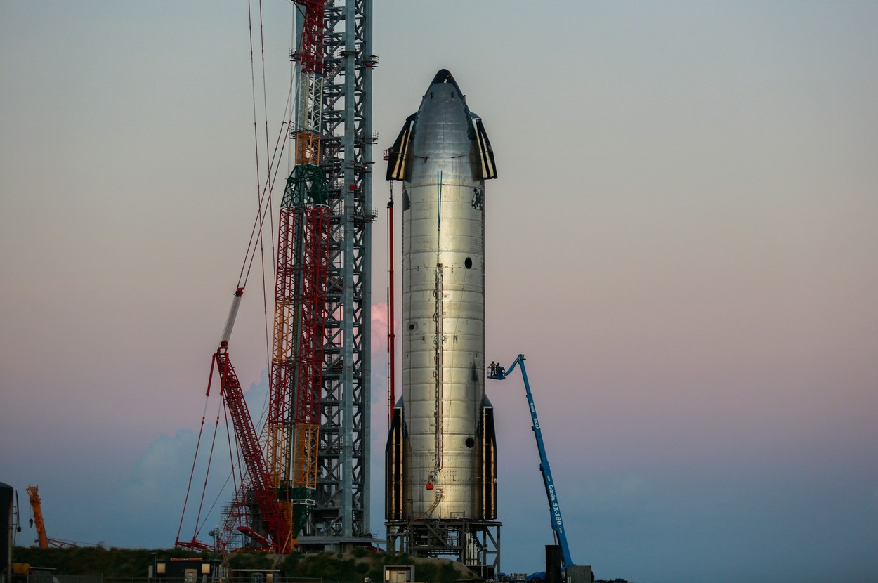SpaceX vrea să lanseze vineri racheta Starship, a doua încercare după explozia din aprilie
