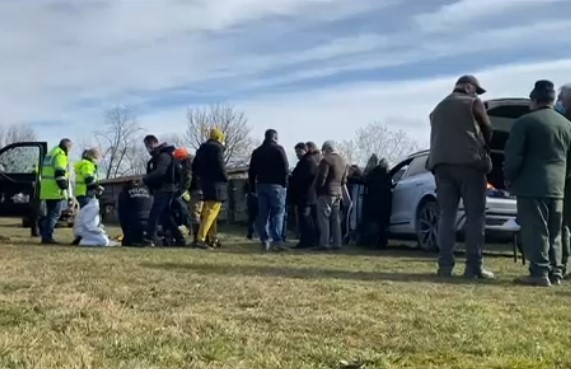 Un bărbat a fost împușcat mortal la o partidă de vânătoare, chiar de către nașul său