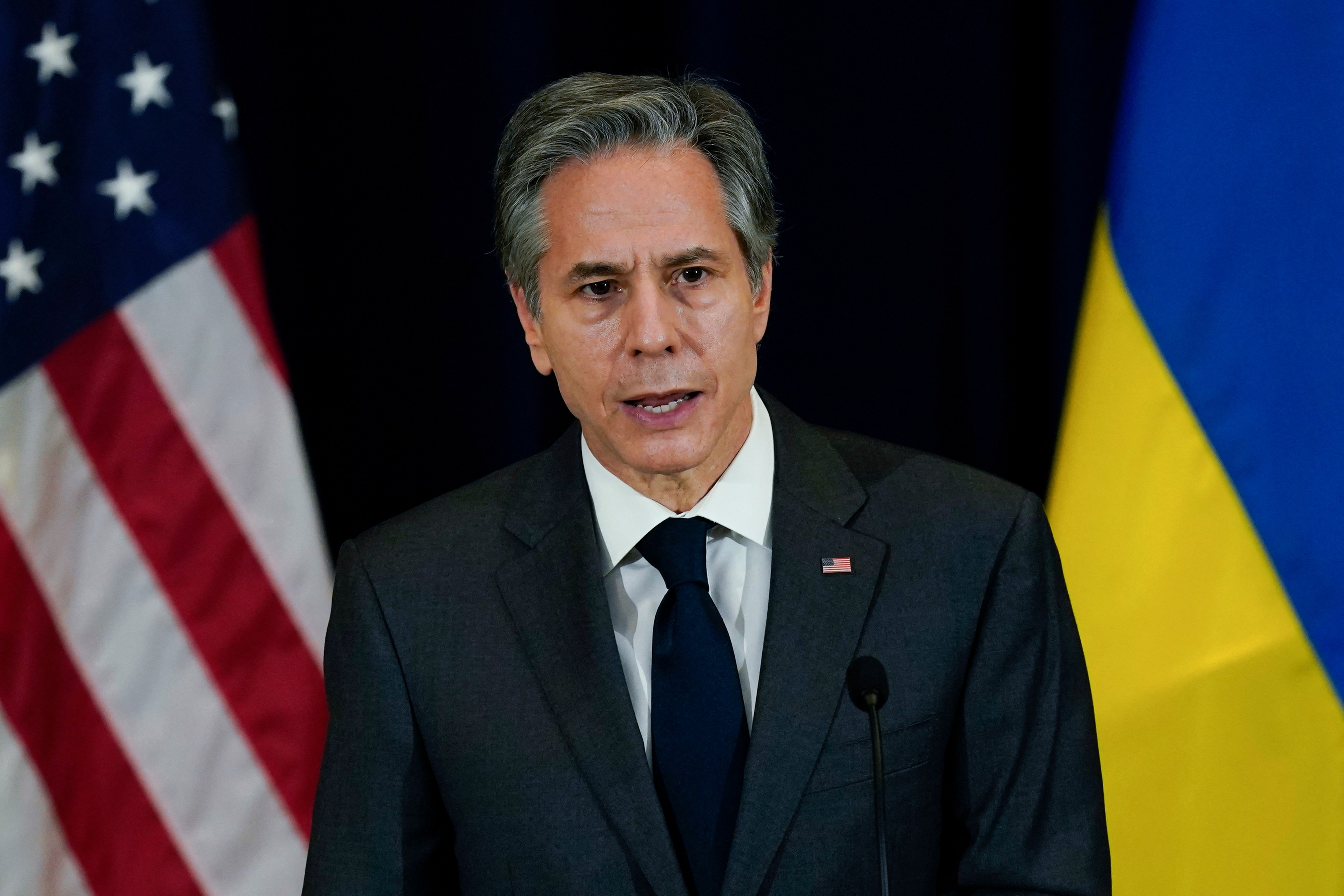 Blinken: Rusia își așază trupele pentru o invazie completă a Ucrainei din nord, est și sud