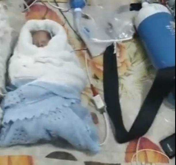 Imagini impresionante cu bebeluși mutați într-un adăpost antiaerian în Ucraina