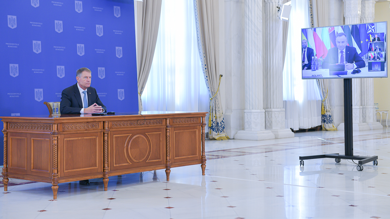 Klaus Iohannis conduce Summitul B9: „Am cerut sporirea posturii de descurajare și apărare pe Flancul Estic, în special la Marea Neagră”