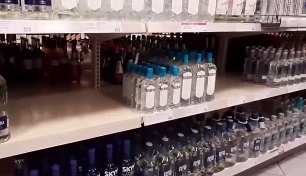 Vodca rusească, scoasă de pe rafturile magazinelor din Canada și din statul american Ohio