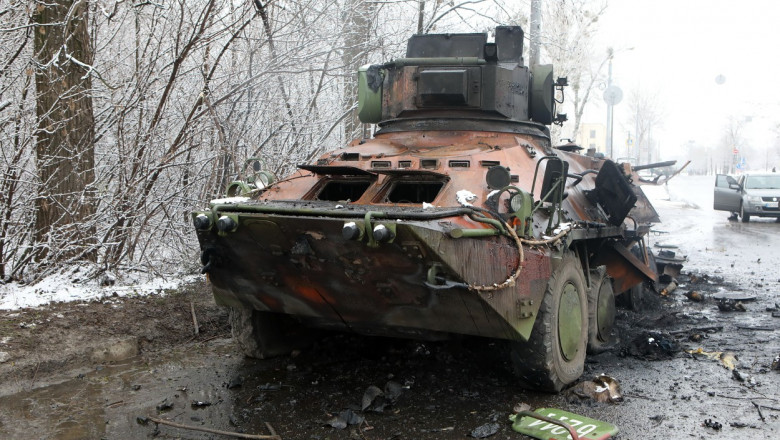 Blindat rusesc distrus de forțele ucrainene în Harkov.