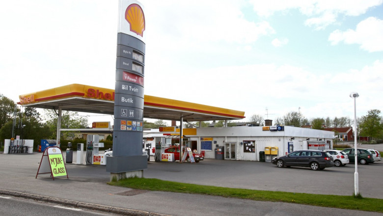Benzinărie a companiei Shell.