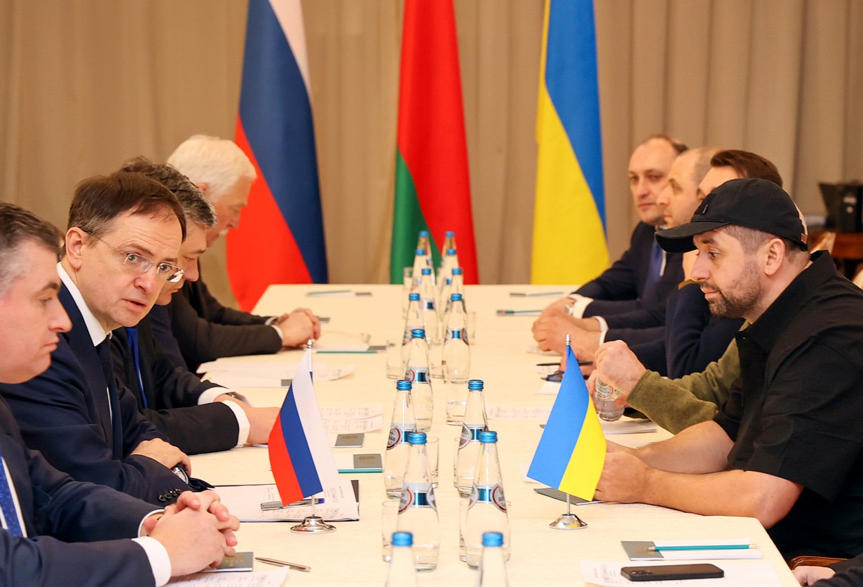 Rusia și Ucraina reiau negocierile joi dimineața