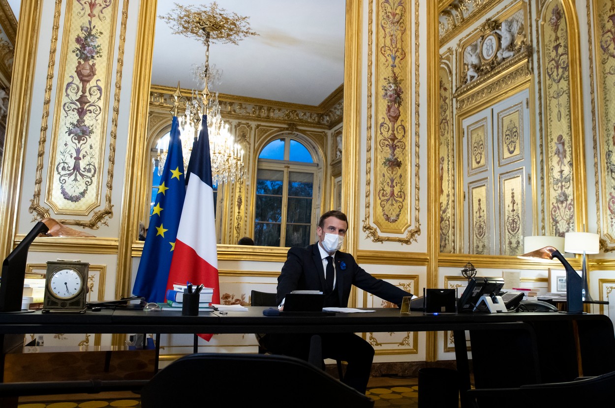 După ce a vorbit cu Putin, Macron i-a sunat pe Zelenski, Boris Johnson și Biden. Eforturi pentru un armistițiu în estul Ucrainei