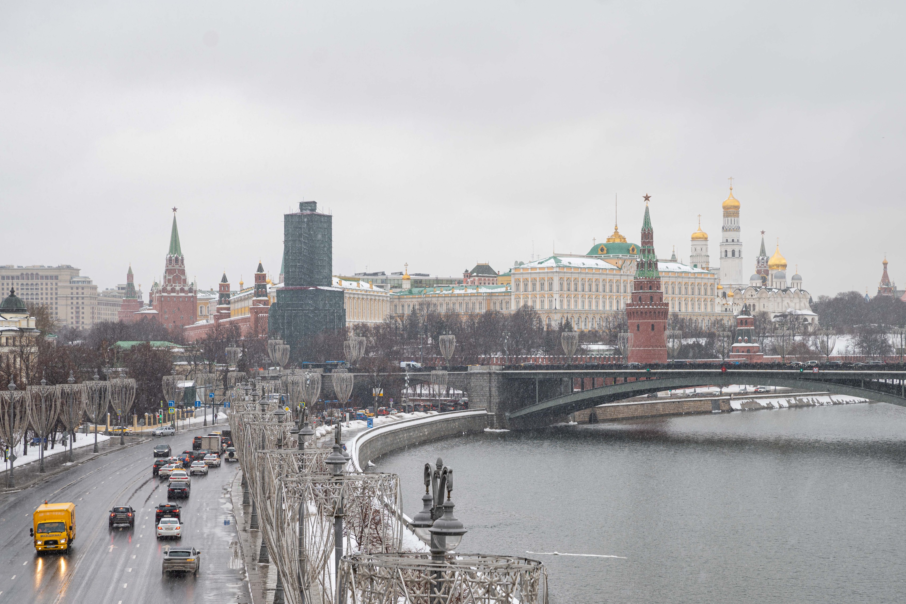 Ambasada SUA la Moscova își avertizează cetățenii să aibă un plan de evacuare din Rusia, invocând „ameninţări cu atacuri" în capitală