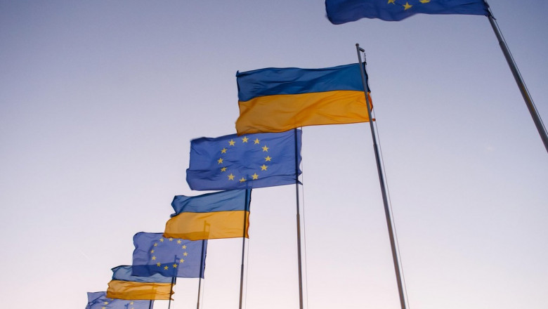 steaguri Ucraina și UE