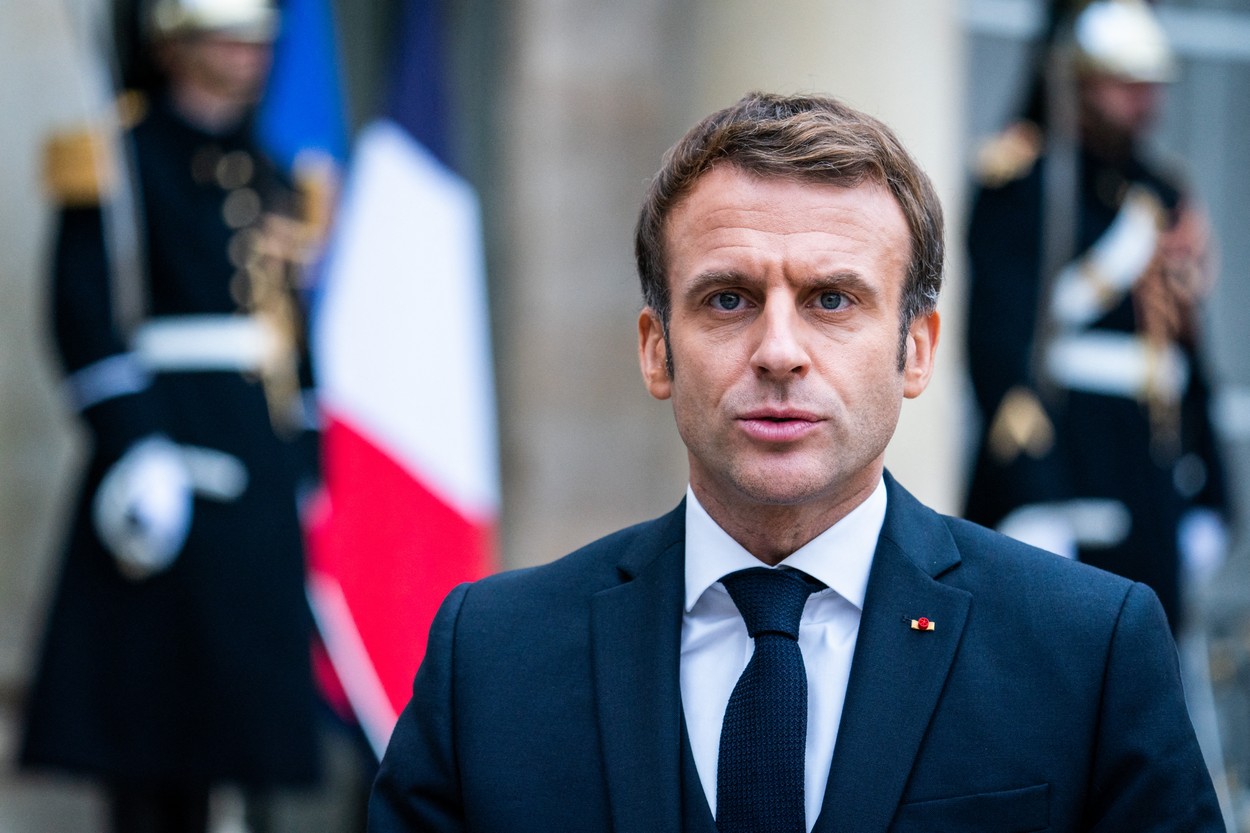 Emmanuel Macron le-a transmis rușilor un mesaj în limba rusă
