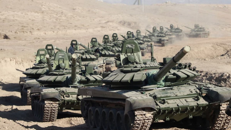 Convoi de tancuri rusești